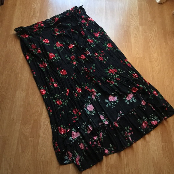 Floral High/Low Wrap Skirt by Forever 21+ Size 3x - Picture 3 of 3